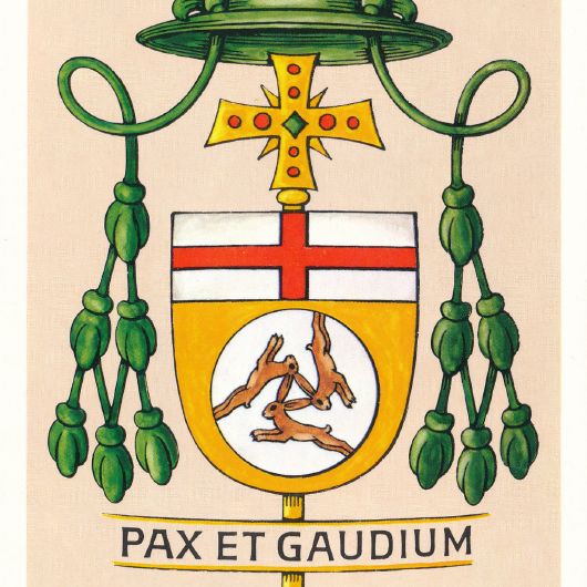 Der Wahlspruch im Wappen des vormaligen Weihbischofs in Paderborn lautete: "Pax et Gaudium – Friede und Freude" (Röm 14,17).