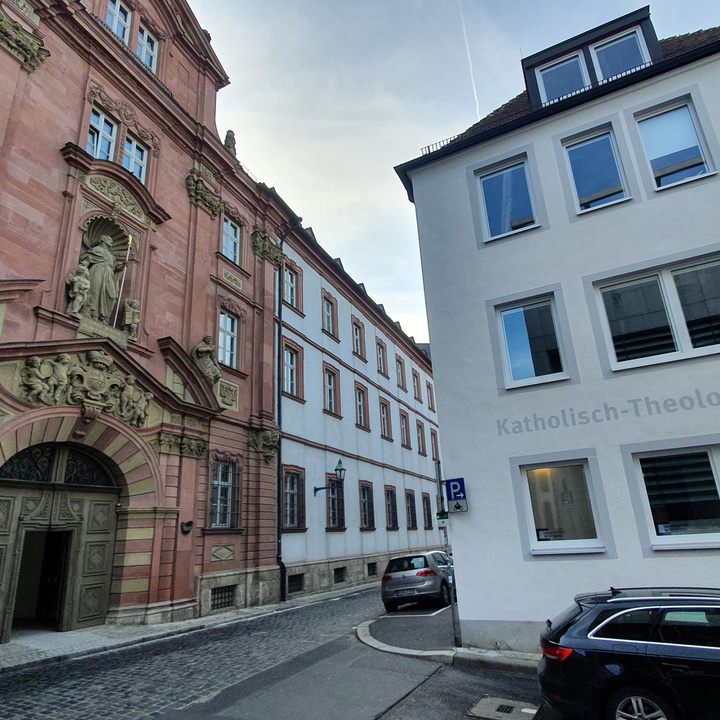 Das Würzburger Priesterseminar hat eine lange Tradition, die mit dem Weggang der Seminaristen nach München zu Ende geht.